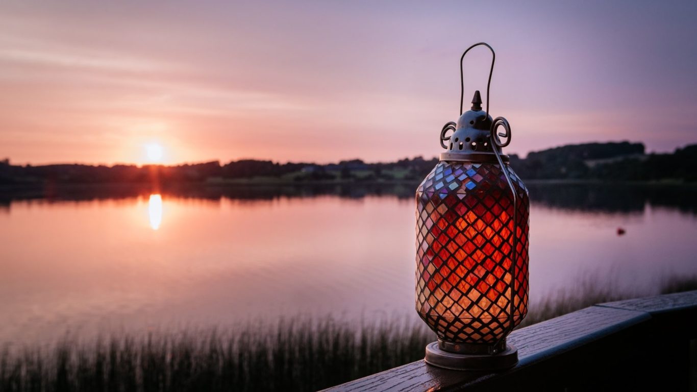 lantern-sunset-2020